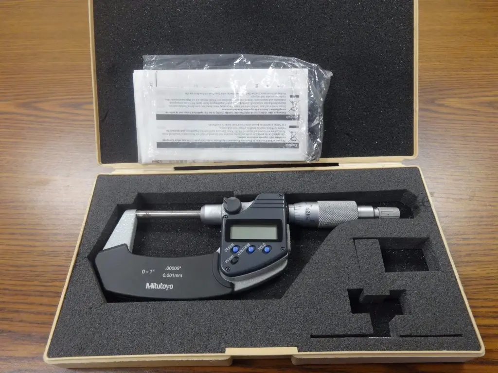 MITUTOYO 406-350 ELECTRONIC DIGITAL MICROMETER-SKU 000 294C