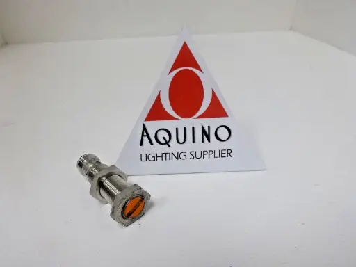  IFM IFS204 PROXIMITY INDUCTIVE SENSOR US-SKU 200 125-01VE